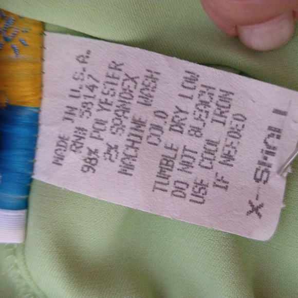 women's resort Capri pants - New with tag - Picture 8 of 8